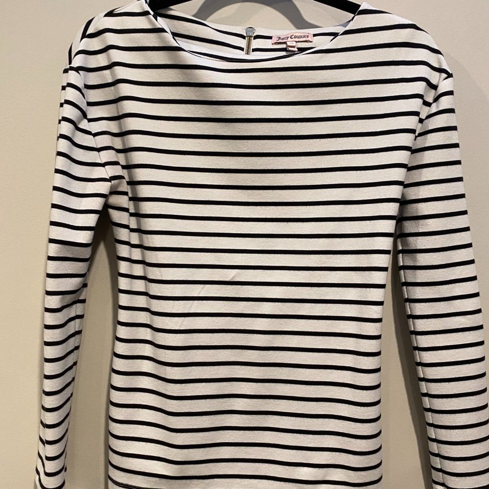 Juicy Couture Long Sleeved Top